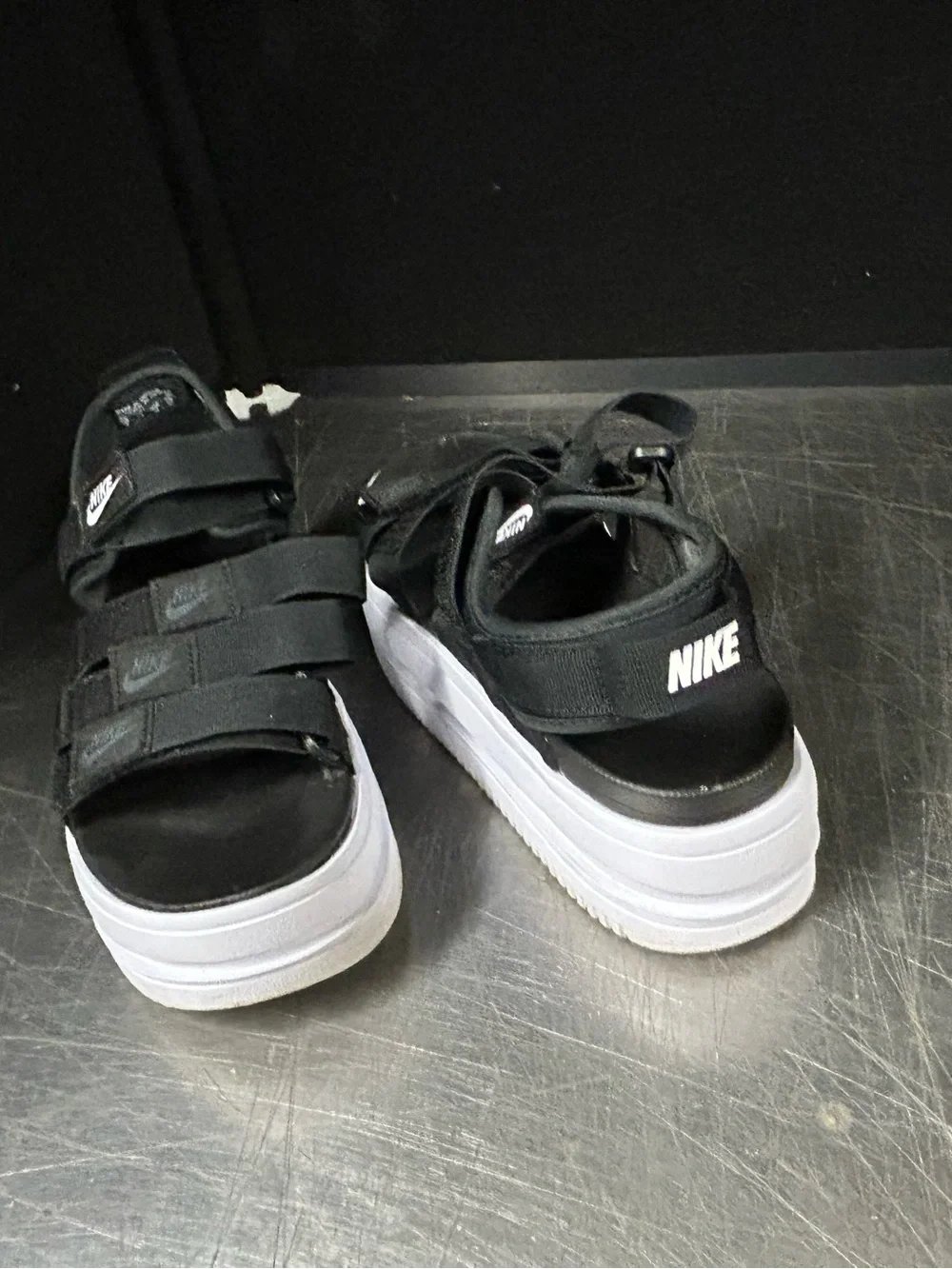 Nike Icon Classic Sandals Size 7 Women